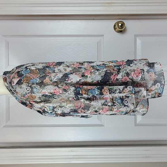 Lauren Conrad Floral Sash Tie Blouse - Picture 7 of 13